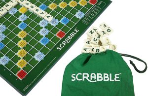 Juegos de mesa de Scrabbler de palabras, tablero y habilidad